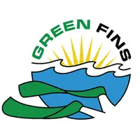 圆形徽标：蓝色波浪和黄色太阳射线，上方弧形英文“GREEN FINS”，左下两条绿色飘带。