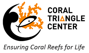 Coral Triangle Center 标志，黑色曲线与橙色珊瑚图形结合，右侧为英文机构名称和口号“Ensuring Coral Reefs for Life”